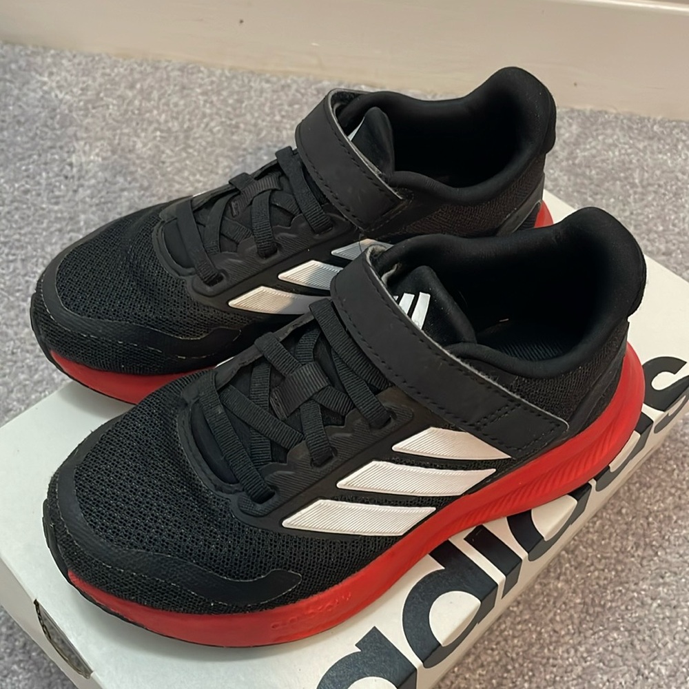 Adidas Run Falcon 5 EL C kid size 12k shoes